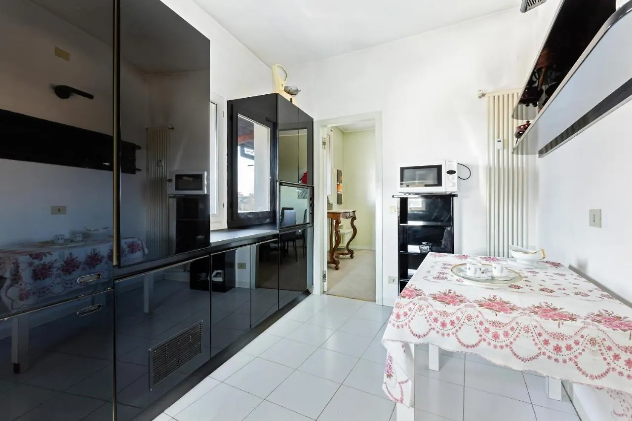 Terrace Penthouse With Duomo View Daire Milano İtalya