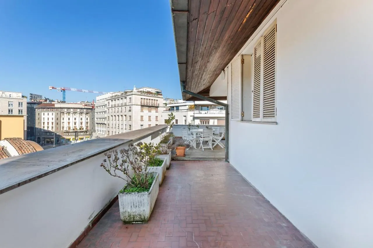 Terrace Penthouse With Duomo View Daire Milano İtalya